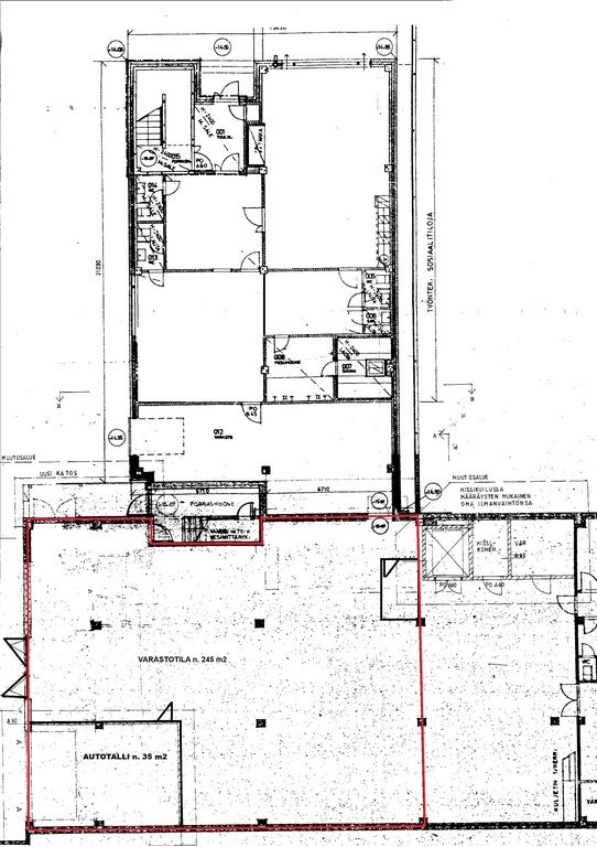 Varastotilaa Pitäjänmäellä.Tämä 280 m² katutason varasto-/tuotantotila sisältää erillisen 35 m² autotallin, josta on kulku sisäkautta varastoon. Varaston korkeus on 2,8 metriä, palkkien kohdalla 2,4 metriä. Autotallin korkeus on 2,8 metriä. Varastoon on haitariovet 2,4m x 3m. Autotallissa on 2,4m ...