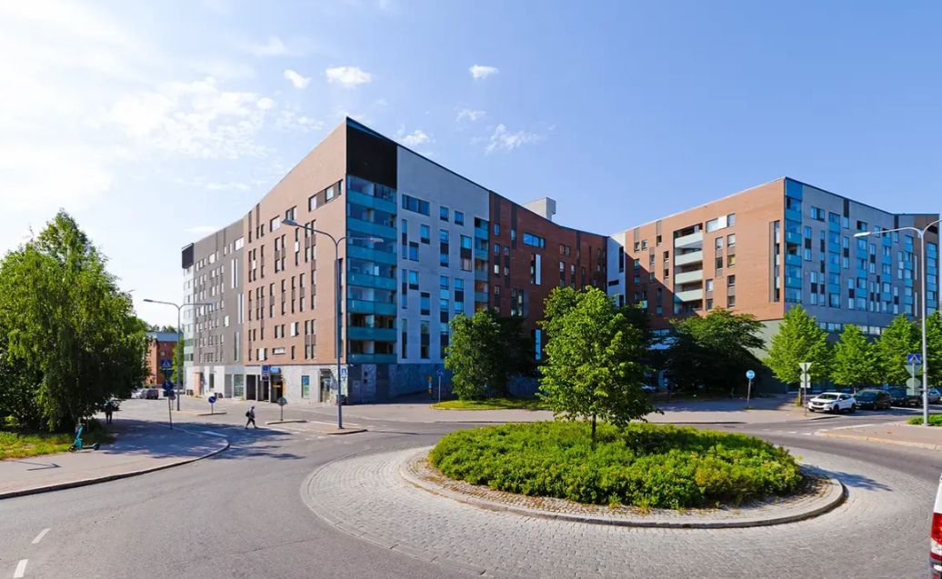 Vuokrataan aikaisemmin lääkäriasemana toiminut toimitila. Tila koostuu useista vesipisteellisistä työhuoneista. Kiinteis...