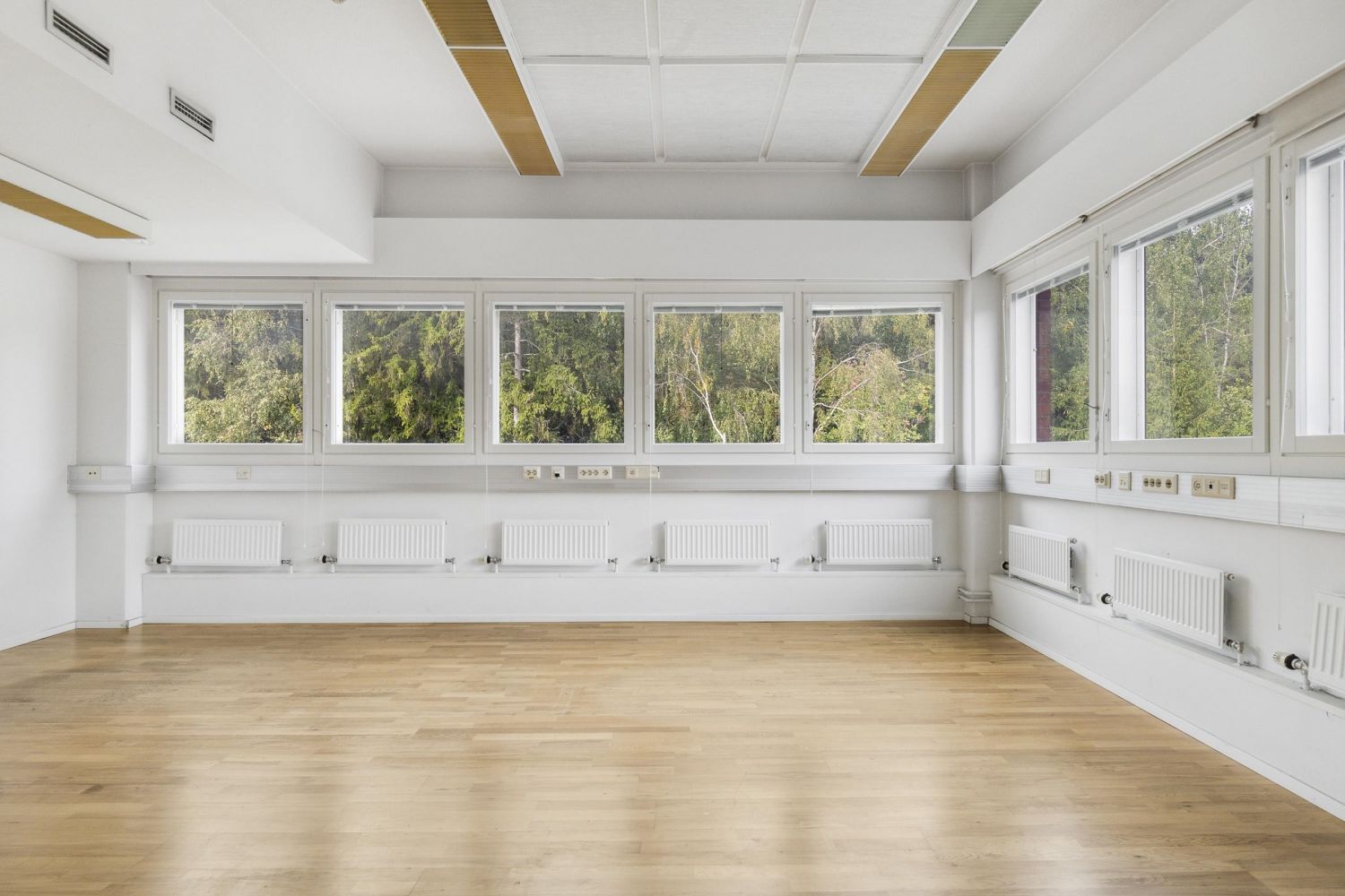 180 m² tila