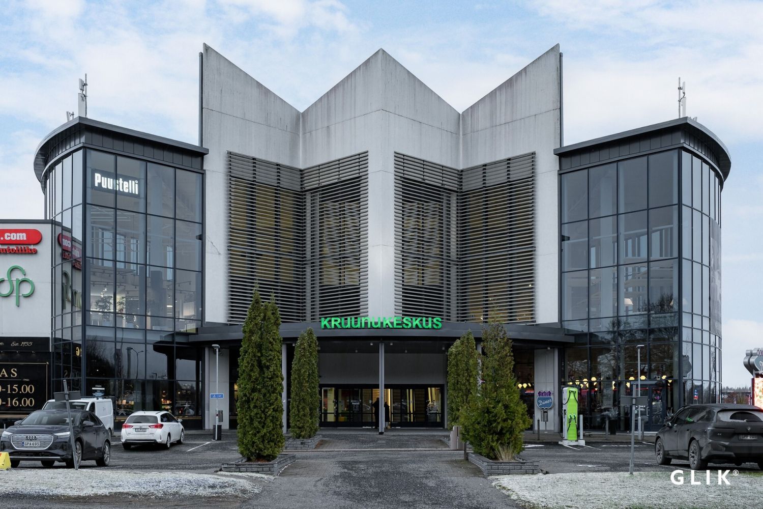 Tyylikäs liikekeskus