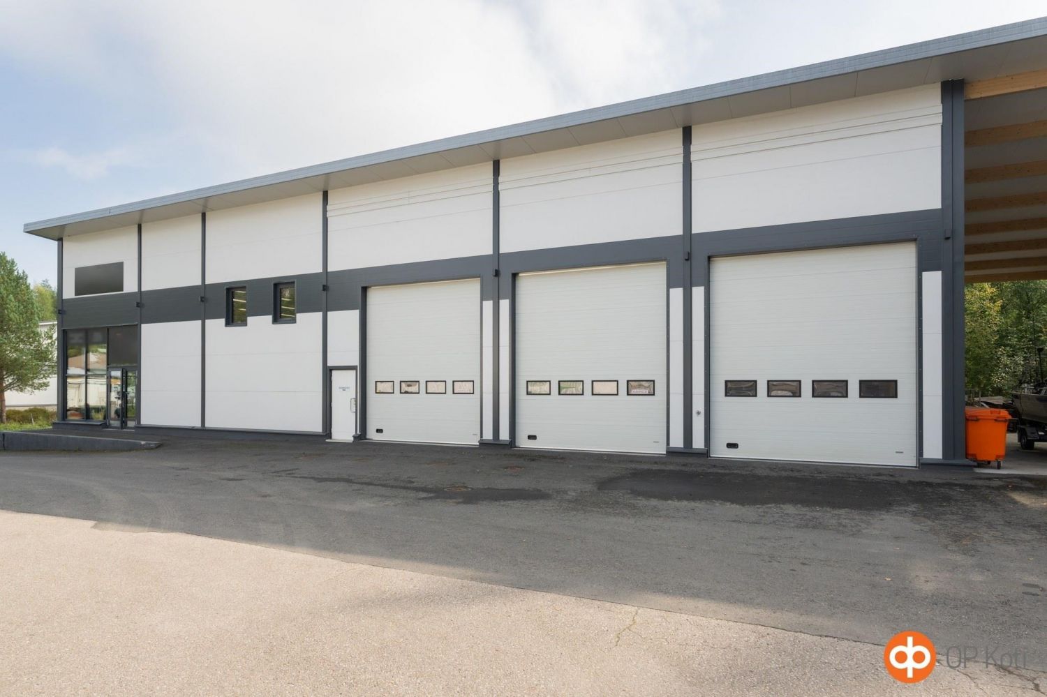 myymälärak julkisivu