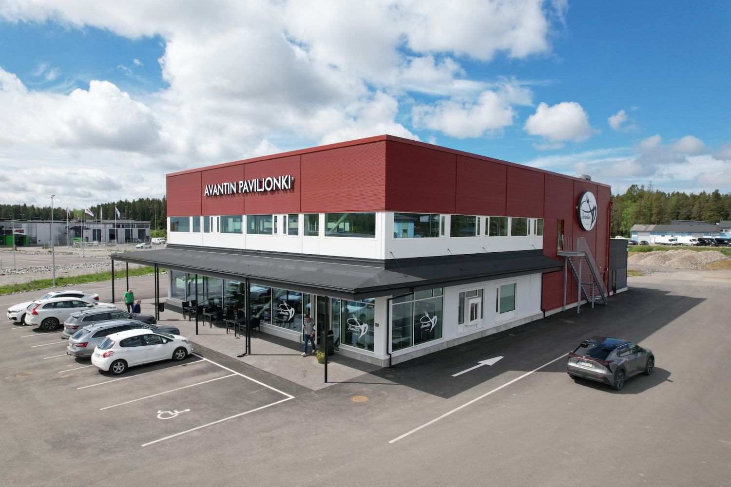 100-420m2 tila uudessa Avantin Paviljongin toisessa kerroksessa. Rakennetaan vuokralaisen toiveiden mukaan.