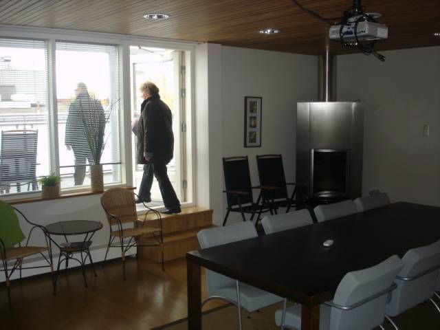 sauna & edustus neuvottelu-/oleskelutila