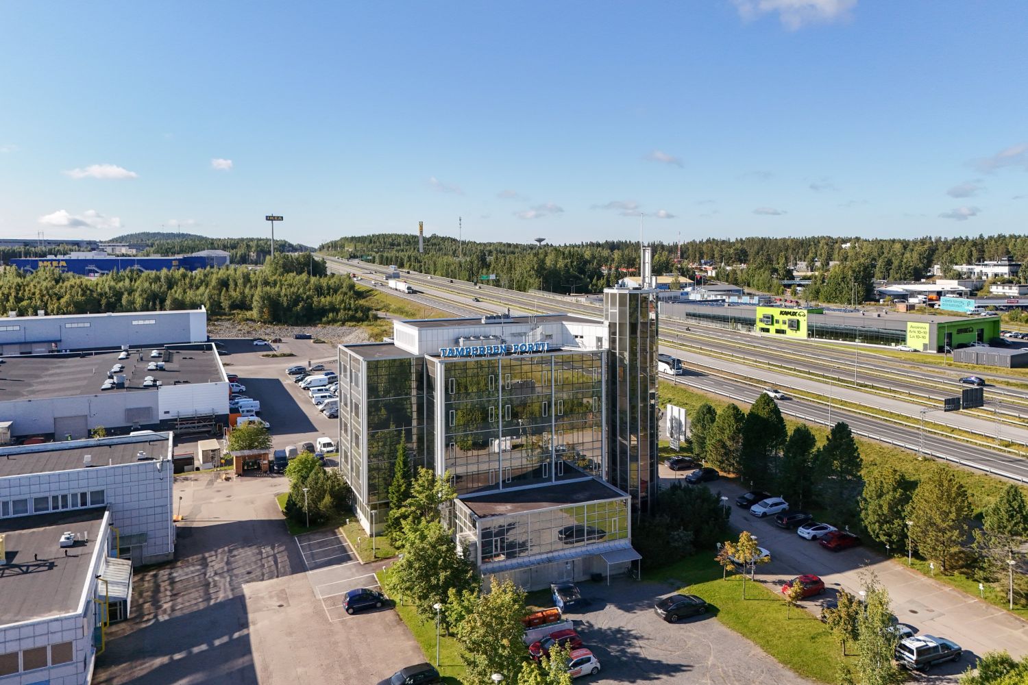Ilmakuva kiinteistö+valtatie_2