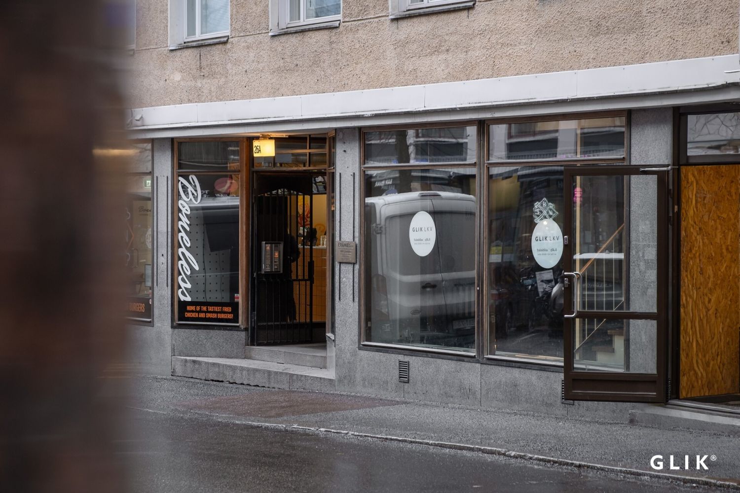 Sisäänkäynti porraskäytävään