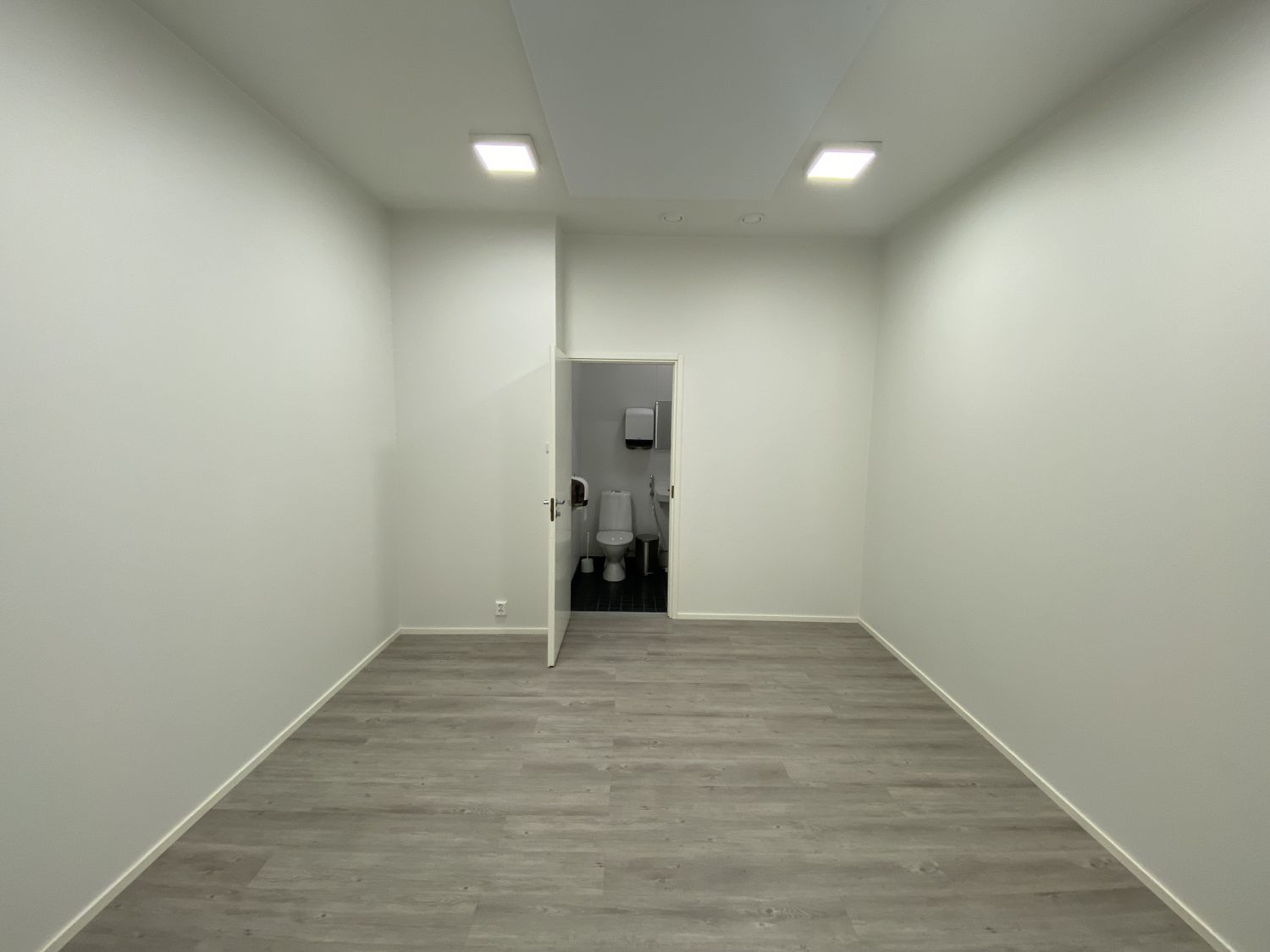 Toinen pukuhuoneista