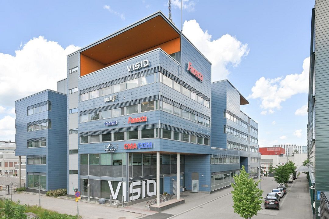 Uudistettua toimistotilaa: Tiloissa mm. tekstiilipalamatot, omat toimivat taukokeittiöt vinyylilankkulattioin, wc:t, ene...