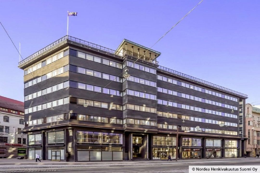 siistiä modernia tilaa, joka voidaan lohkoa isommasta koko kerroksen 673 m2 tilasta