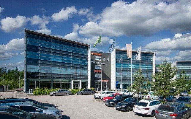 Kehämylly Business Parkissa vuokrattavana toisen kerroksen toimistotila. Tilassa on avotilaa, työhuoneita sekä wc- ja ke...