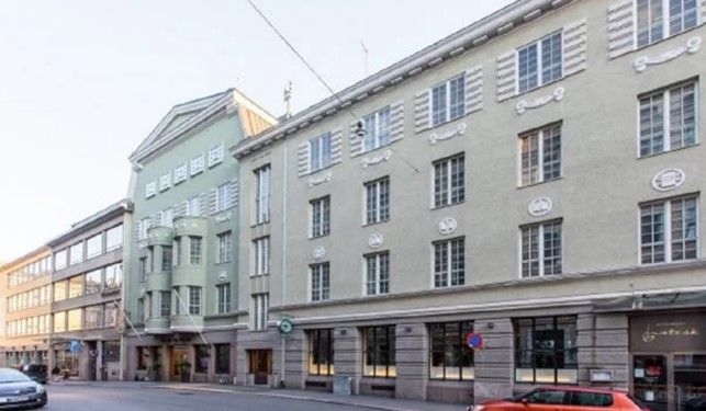 3. kerroksen n. 448m2 toimistotila