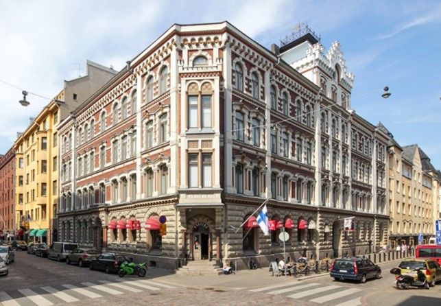 Tyylikäs toimistokokonaisuus, johon kuuluu 5. kerroksen 239m2 toimistohuoneisto ja 6. kerroksen n. 60m2 neuvottelutila r...