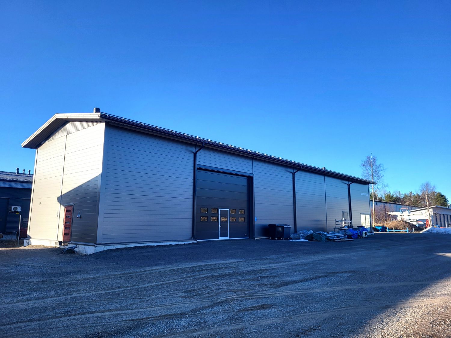 Myydään uutuuttaan hohtava hallikohde suositulta Rusko alueelta!