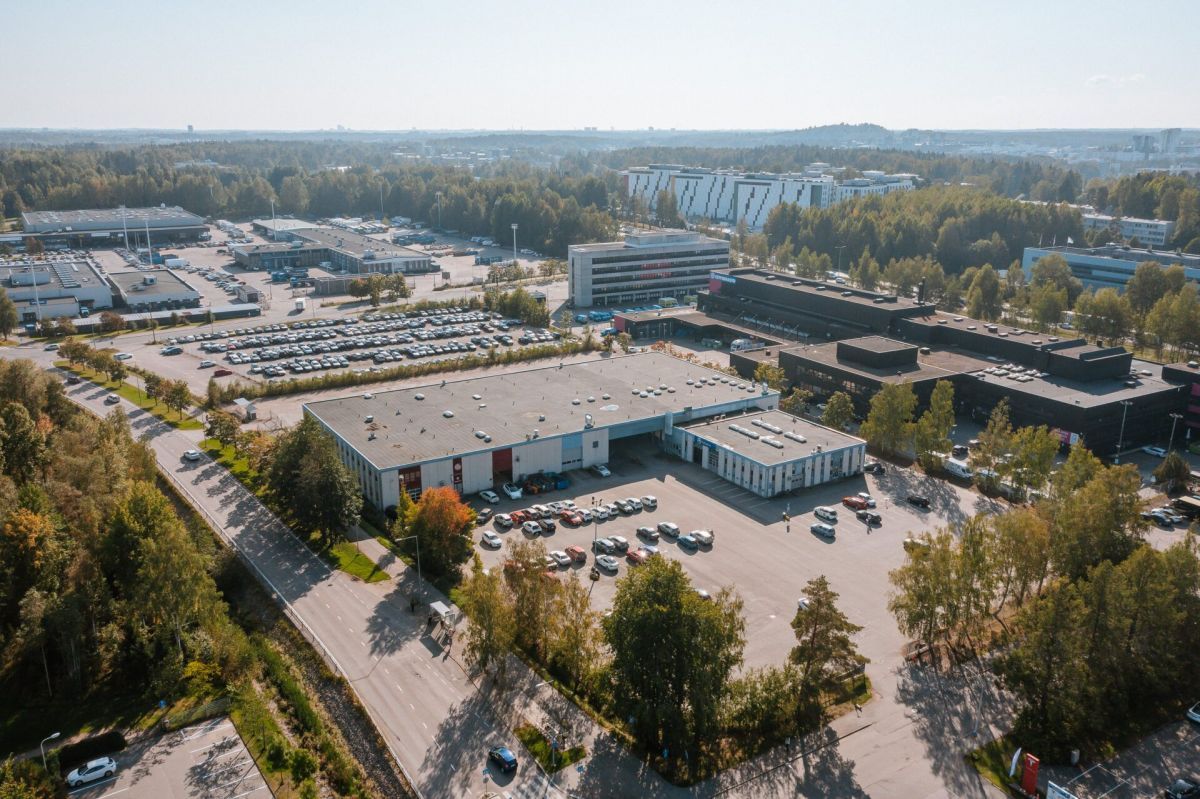 Vuokrataan monipuoliseen käyttöön sopivaa varasto-/tuotantotilaa keskeisellä sijainnilla Vantaan Kaivokselassa. Tila on ...