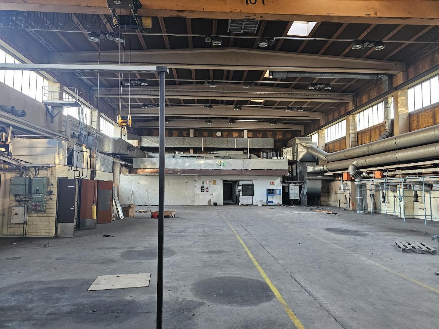 Vuokrataan teollisuushalli Porin Ulasoorista