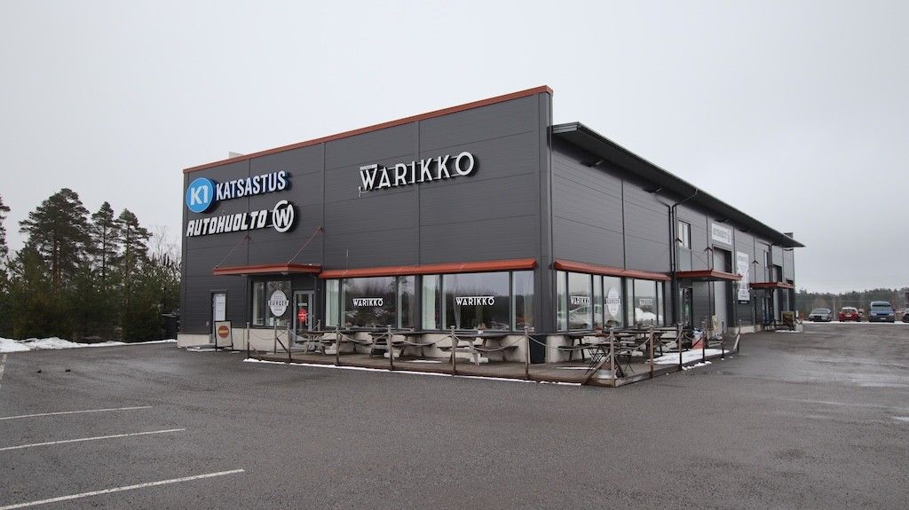 Vuokrataan moderni 282 m² autokorjaamotila Naantalin LuolalassaTarjolla on loistava tilaisuus autohuoltoalan yrittäjälle Naantalin suosituimmalla yritysalueella. Osoitteessa Linkkikatu 14 sijaitseva, vuonna 2016 valmistunut kiinteistö tarjoaa nykyaikaiset ja toimivat puitteet, jotka vastaavat tämä...