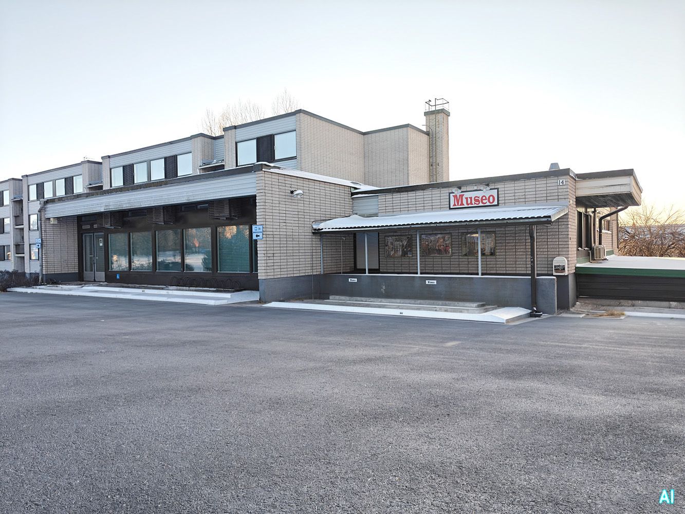 Moneen soveltuva katutason iso toimitila myytävänä Nurmijärvellä!