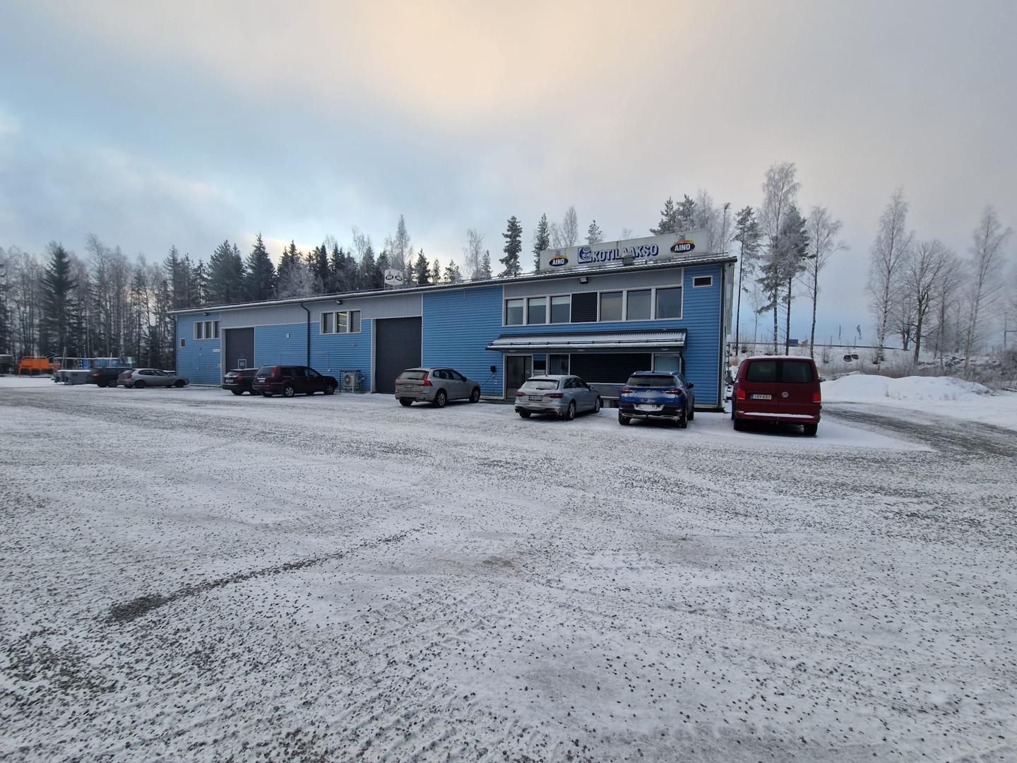 Toimisto- ja myymälätilaa Lahdesjärvellä