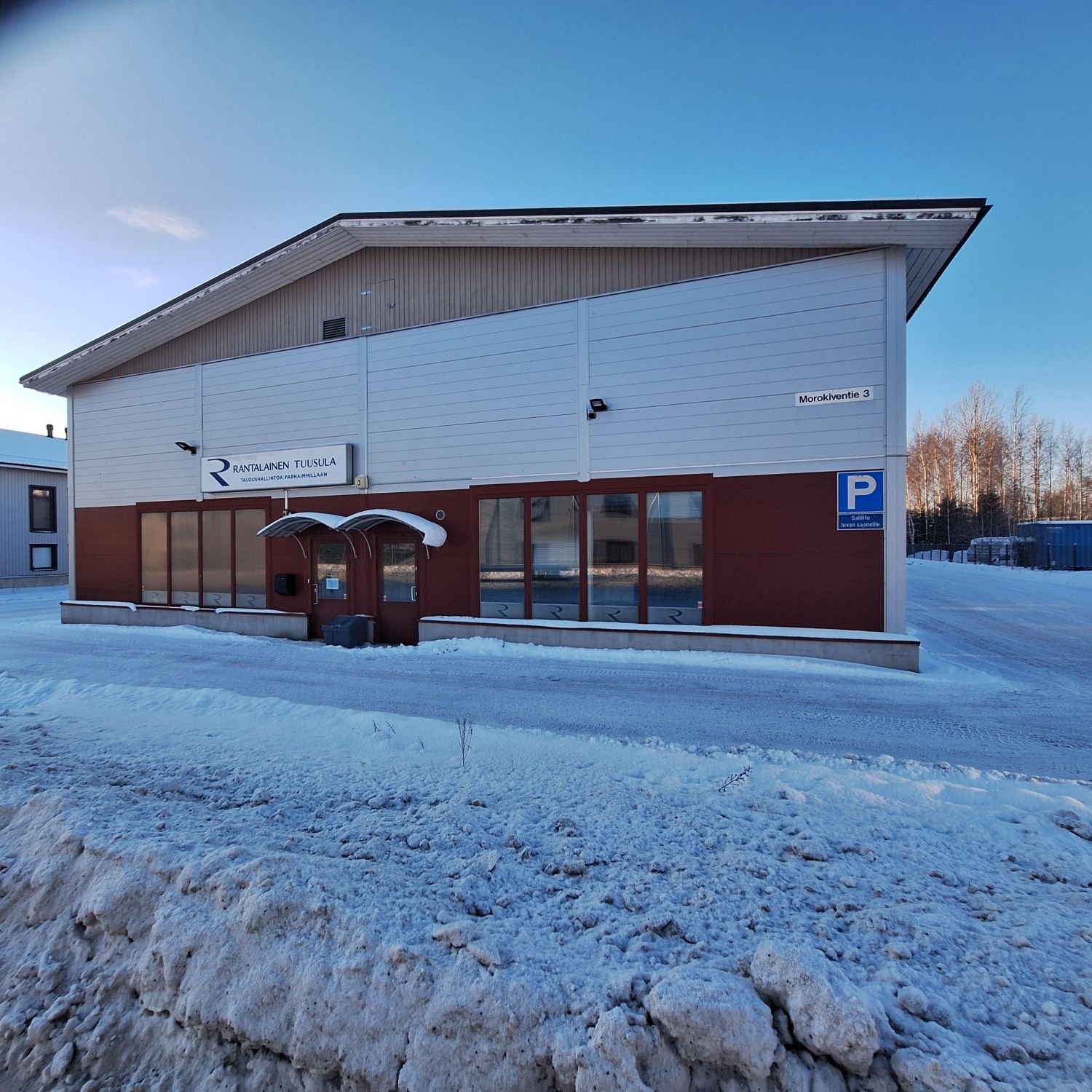 Vuokrataan Tuusulan Ristikivestä todella siisti 106m2 toimistotila.Lisätietoja Jukka p.044 0954001