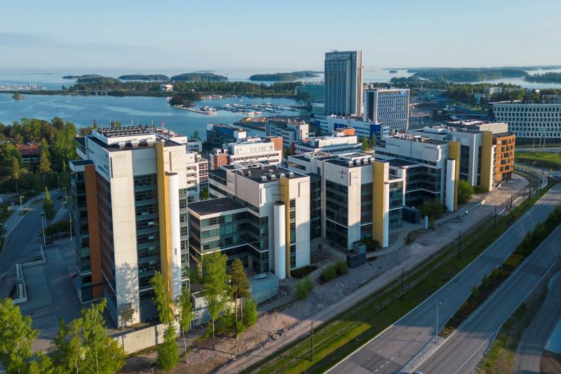 Korkeatasoinen 1704 m² toimistotila Espoossa, meren ja pääväylien tuntumassa, menestyvien teknologiayritysten läheisyyde...