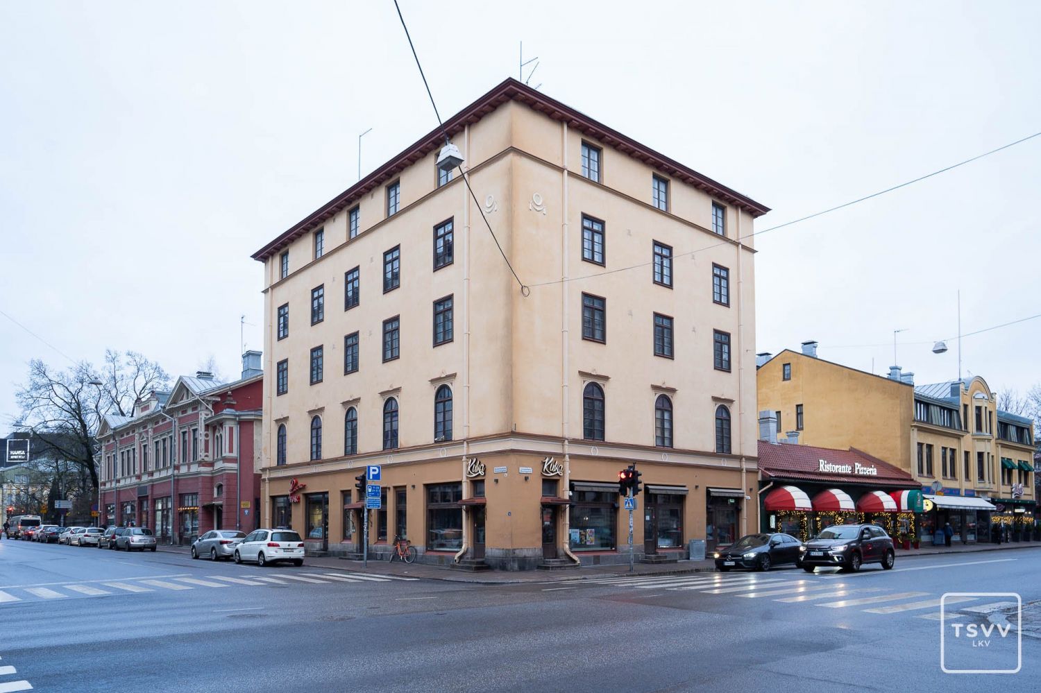 VUOKRATTAVANA TOIMISTOTILA TURUN KESKUSTASSA

Kristiinankatu 5 B, 3krs 128m2

Tiedustelut ja esittelyt Hilla Haaparanta ...