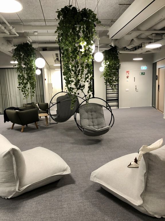 Modernia pientoimistotilaa Helsingin Vallilassa. 

Kiinteistön 2. kerroksessa on pientoimistoalue, josta on mahdollista ...