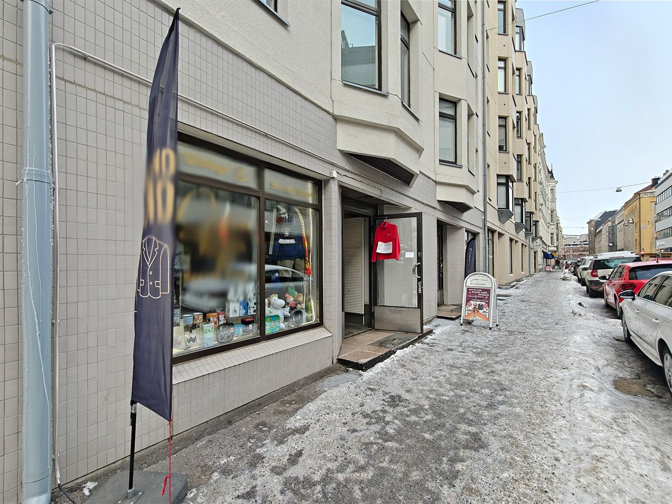 Vuokrataan liike-/vastaanotto tai työ-/toimistotila Helsingissä! 