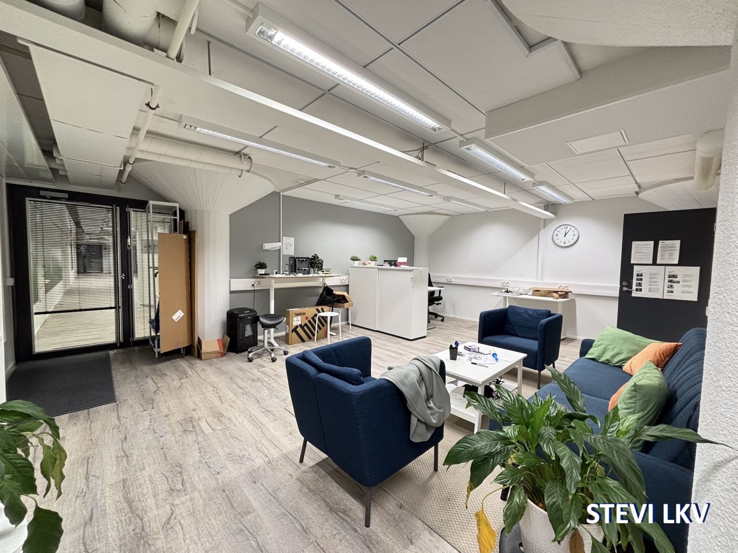 137m2 Toimisto *Siisti *Heti vapaana *Soita ja kysy lisää 0400 999 900
