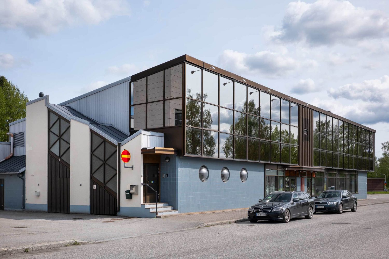 Monipuolinen 434 m² liiketila Iisalmen sydämessä - erinomainen liikenneyhteys

Kyllikinkatu 4:ssä sijaitseva laadukas li...