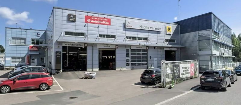 Vuokrataan valmis kokonaisuus autohuololle tai autokorjaamoksi. 