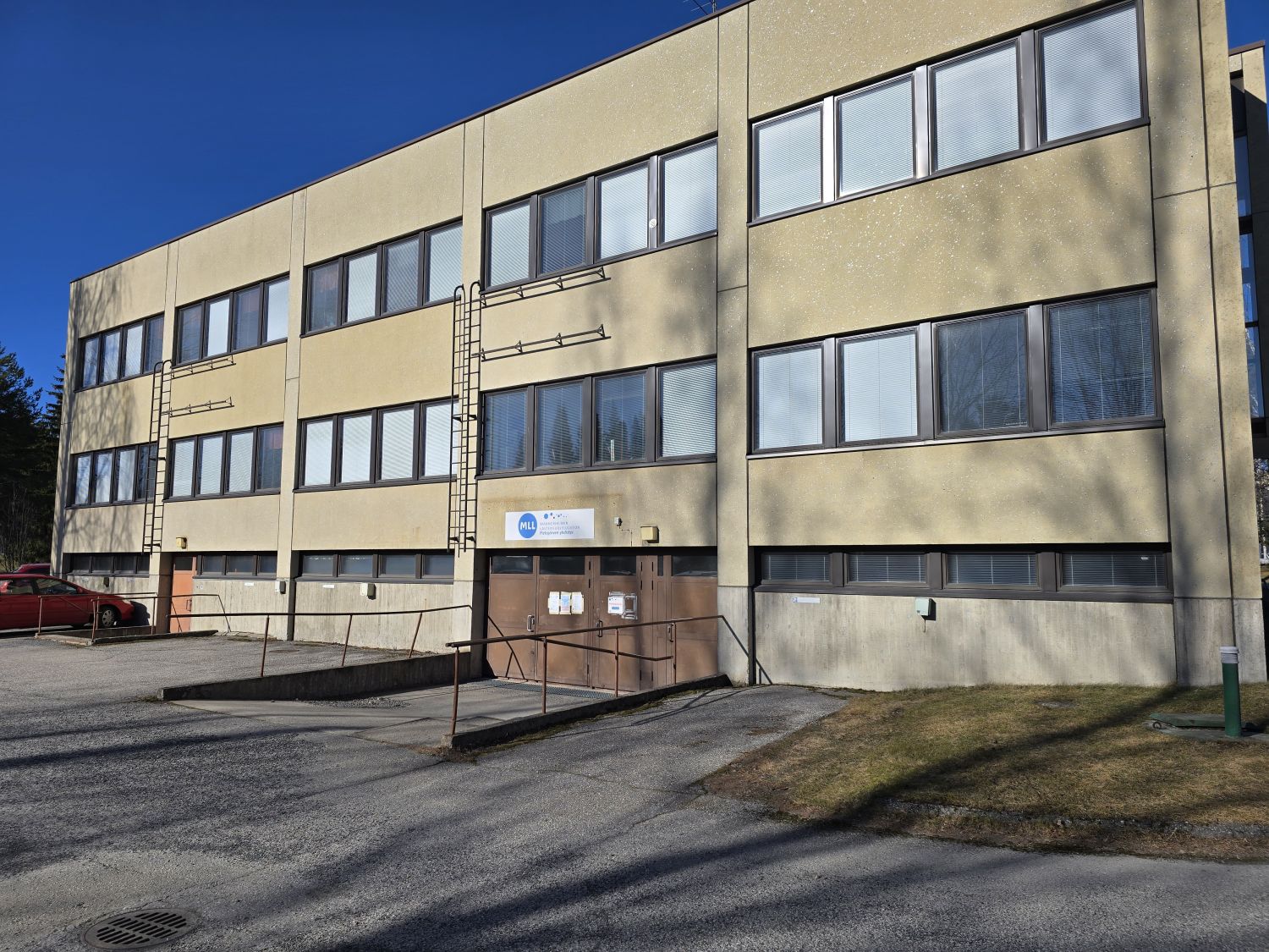 Julkisivu kantatie 73
