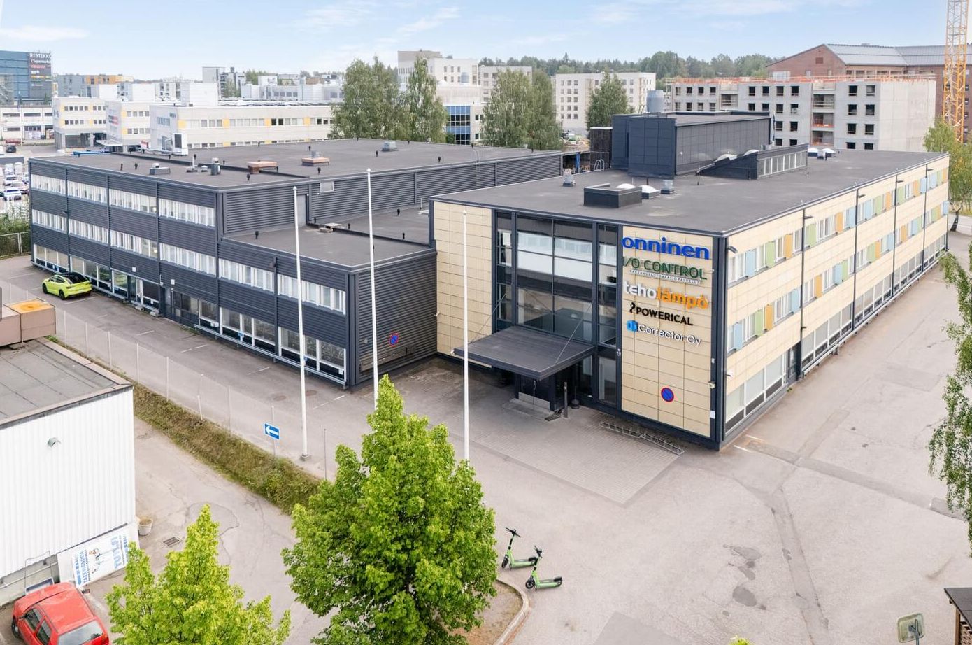 Ristipellontie 16 - Toimisto 560 m²