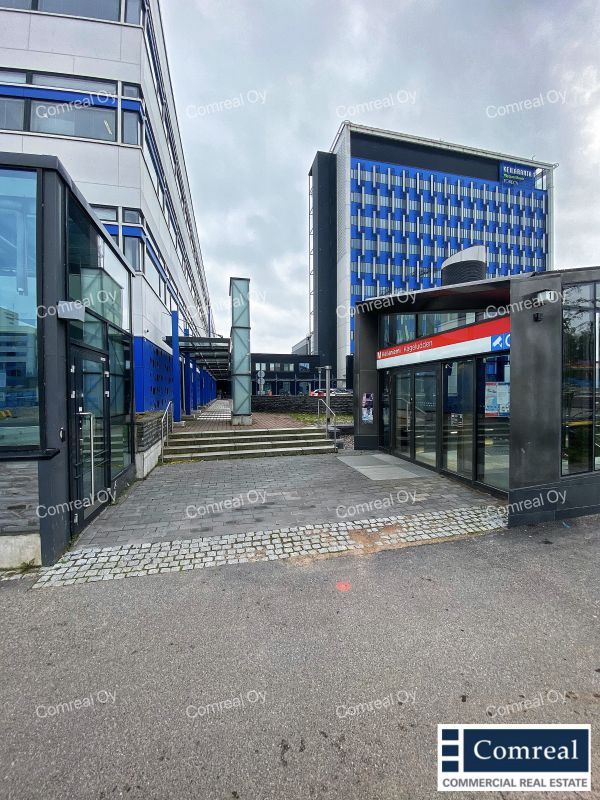 Valoisa toimistotila Keilaranta 1 kiinteistöstä. 