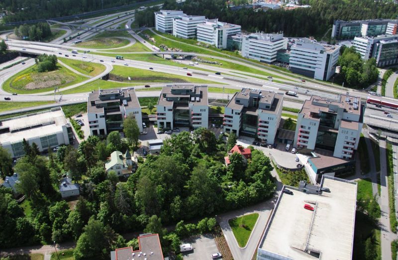 Kaikki nykyajan vaatimukset täyttävä toimistokiinteistö palveluineen Kehä I:n kupeessa Leppävaarassa. Vuokrattava tila s...