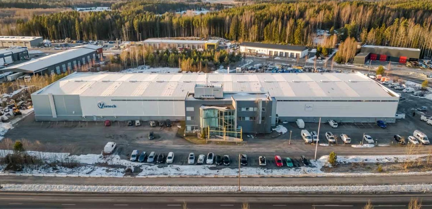 Tarjolla korkealaatuinen 2912 m² varasto- ja toimistotila halutulta Pirkkalan yritysalueelta. Tilojen vapaa korkeus on n...