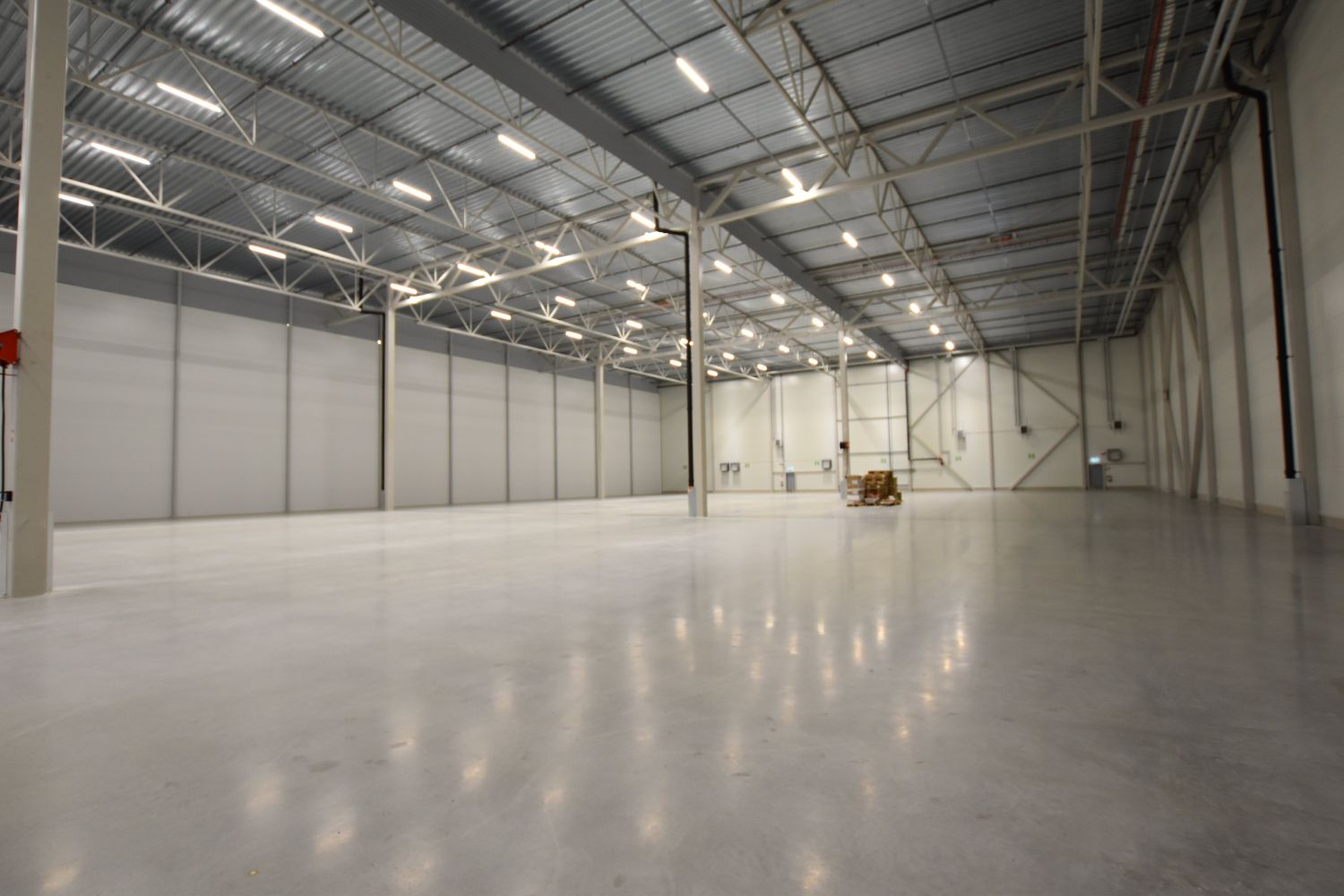 Vuokrataan heti vapaa toimitila Nurmijärven yrityskeskittymästä. Varastotila on valmistunut 2024 ja täyttää vaativankin ...