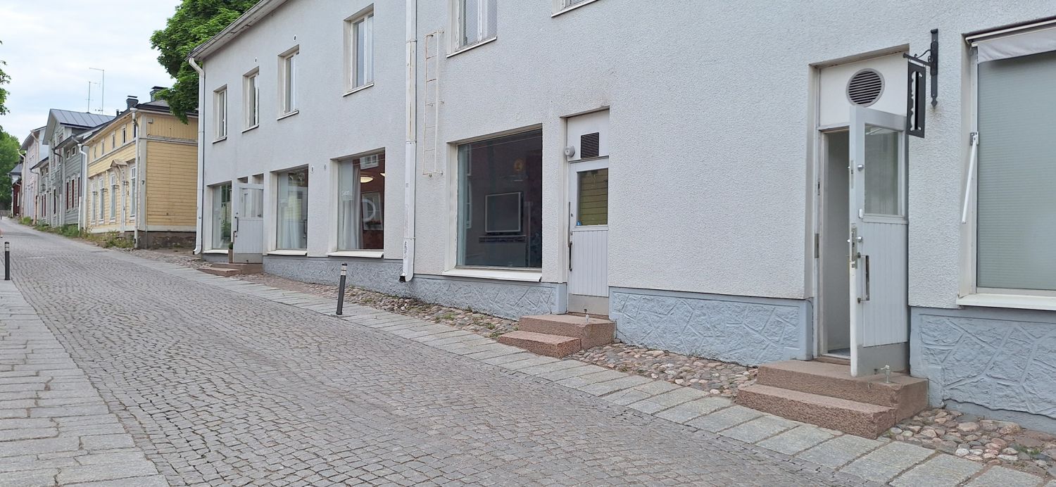 Ihana liikehuoneisto myytävänä tai vuokrattavana Vanhassa Porvoossa!