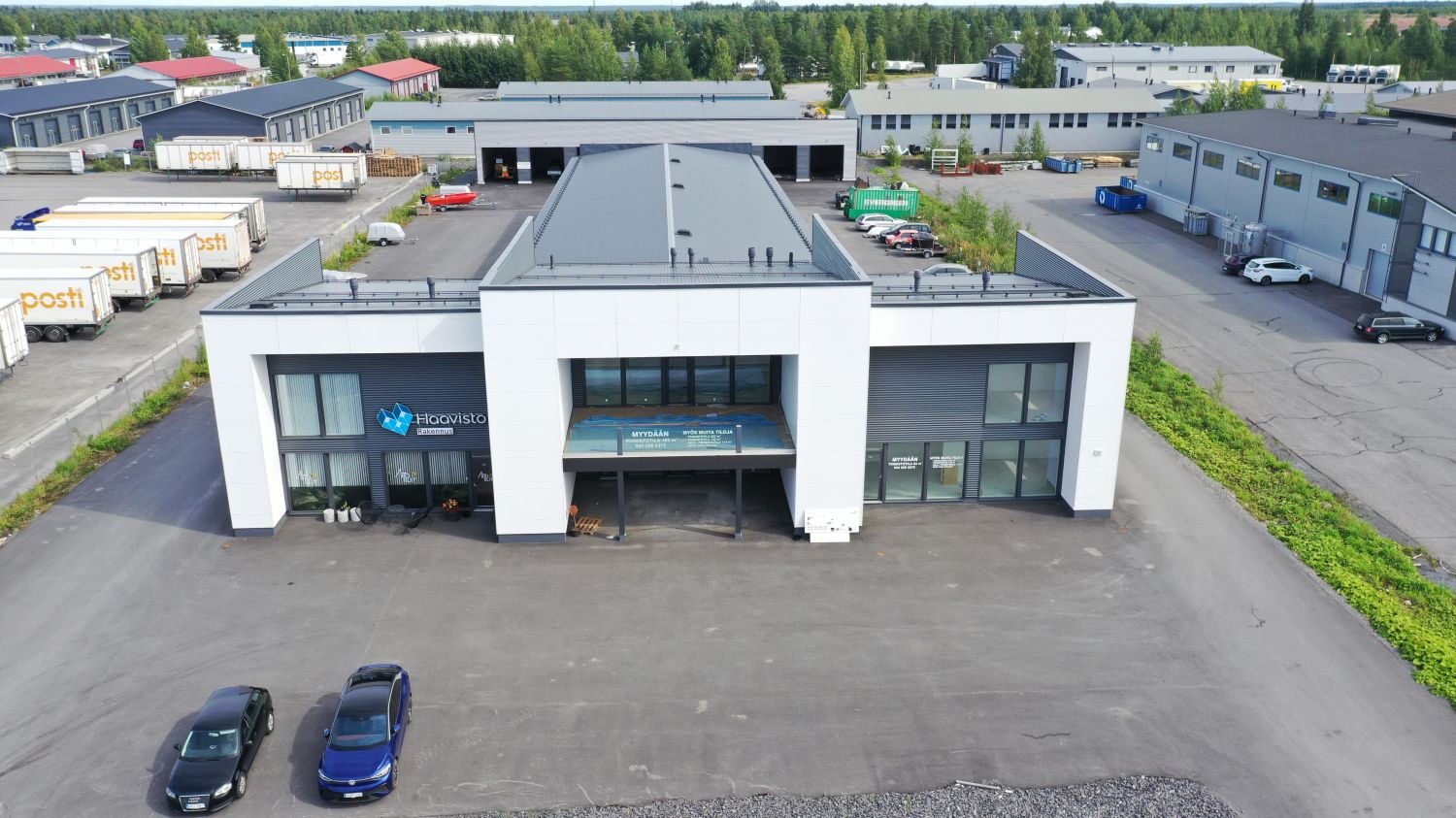 Uutta tilaa näkyvältä paikalta. Rakenna loppuun itsellesi sopivaksi!