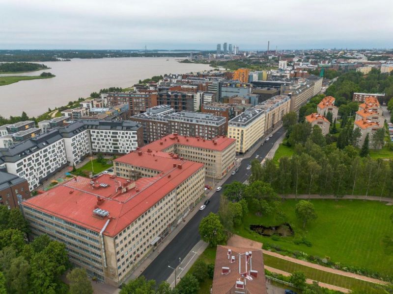 Myydään tuotantotila 256 m2 Helsingin Arabiasta