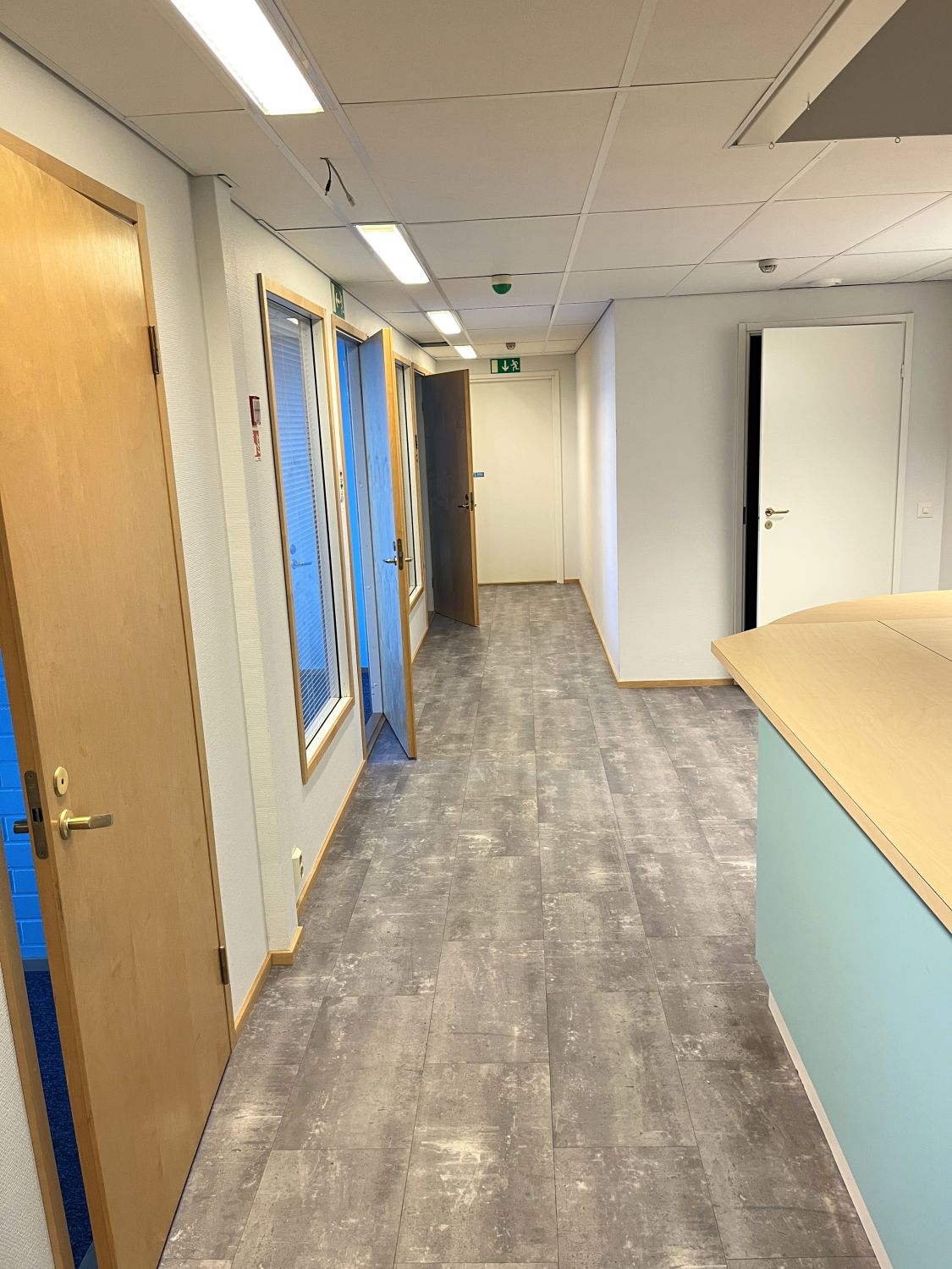 Hinta-laatu -suhteeltaan kilpailukykyinen toimistotila Maa- ja Metsätalossa! Layout muodostuu viidestä erillishuoneesta,...