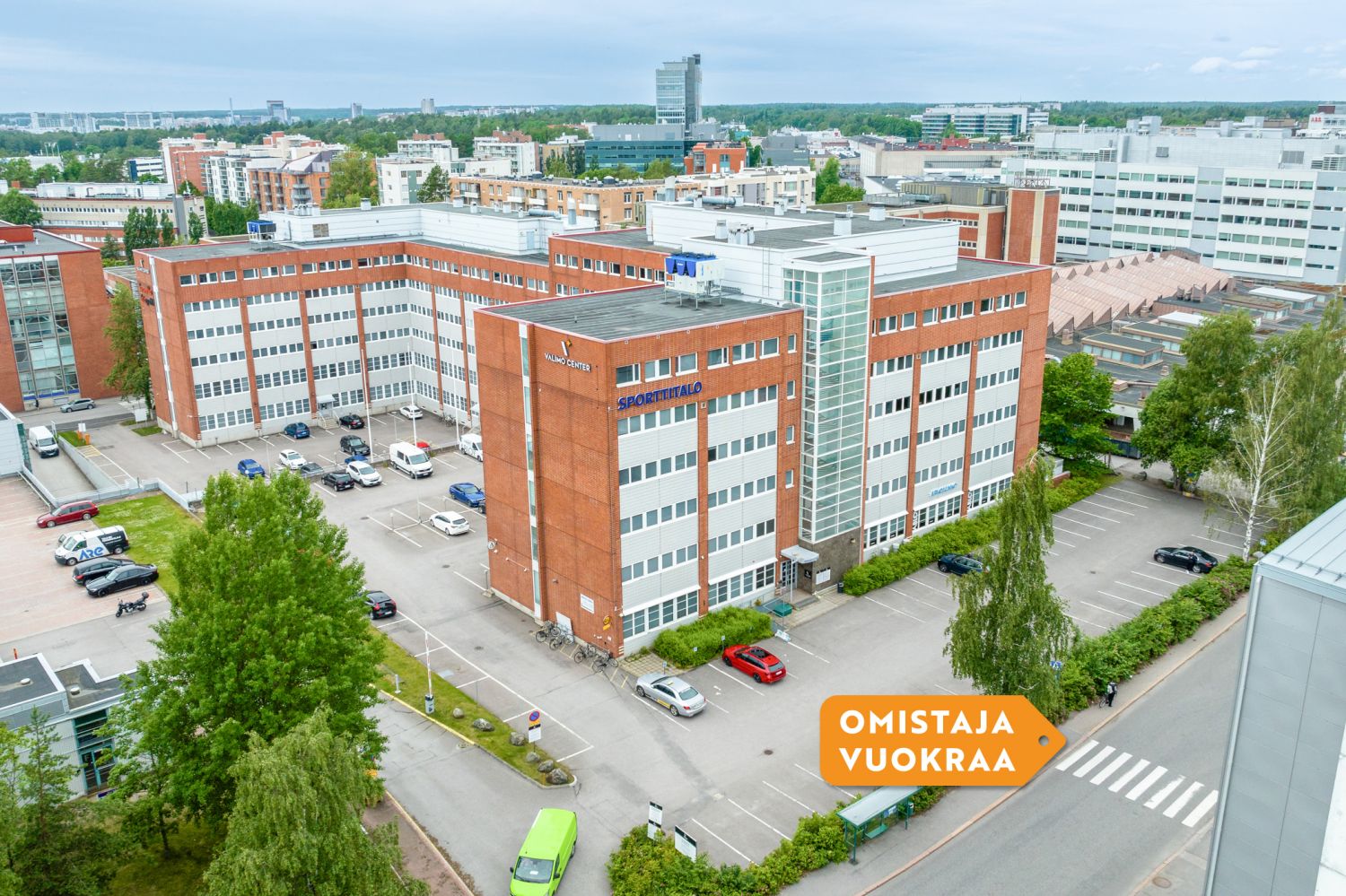 Valimotie 10 tarjoaa toimistotilaa yksittäisestä työhuoneesta isompaan, jopa 1300 m2 tilakokonaisuuteen.

Rakennuksen ed...