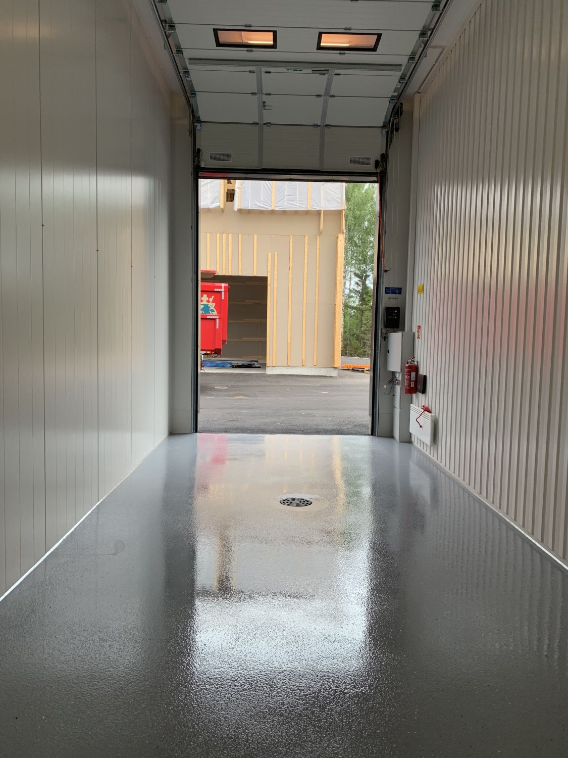 Keimolan Talliosakkeelta monikäyttöinen varasto, autotalli, harraste-, toimitila 19.