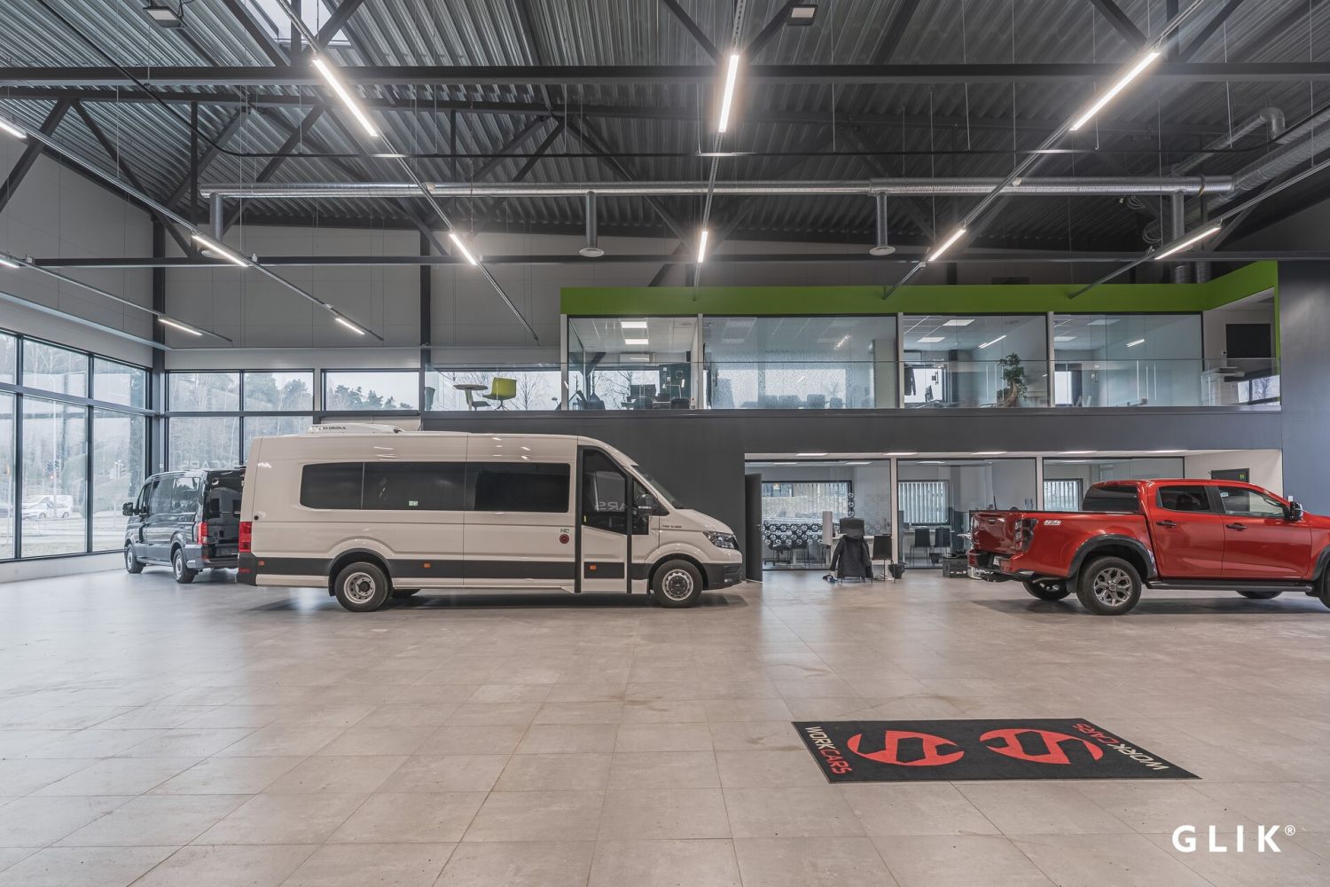 Avointa valoisaa tilaa