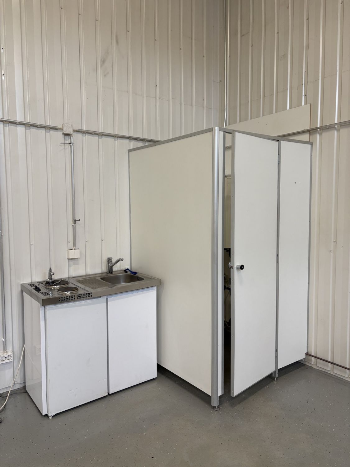 Minikeittiö ja wc