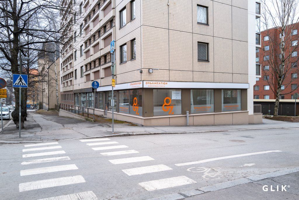 Kulmahuoneisto vilkkaalla paikalla