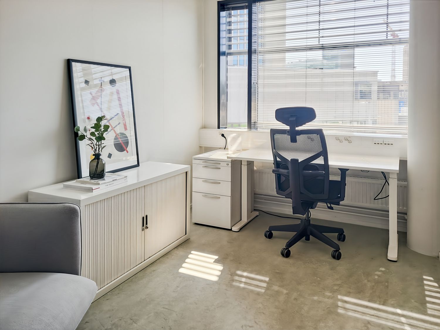 Kun liityt Reguksen toimistoj&auml;seneksi, voit tehd&auml; t&ouml;it&auml; miss&auml; ja milloin tahansa. Olipa ty&o...