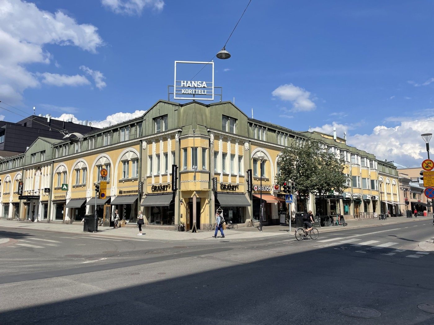 Vuokrattavana siisti ja valoisa 178 m² toimistotila rakennuksen toisesta kerroksesta osoitteesta Kristiinankatu 9, Turku...