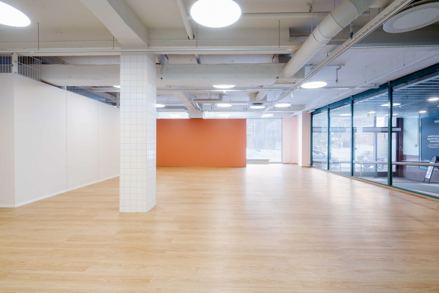 Kuvat liiketilasta 123m2