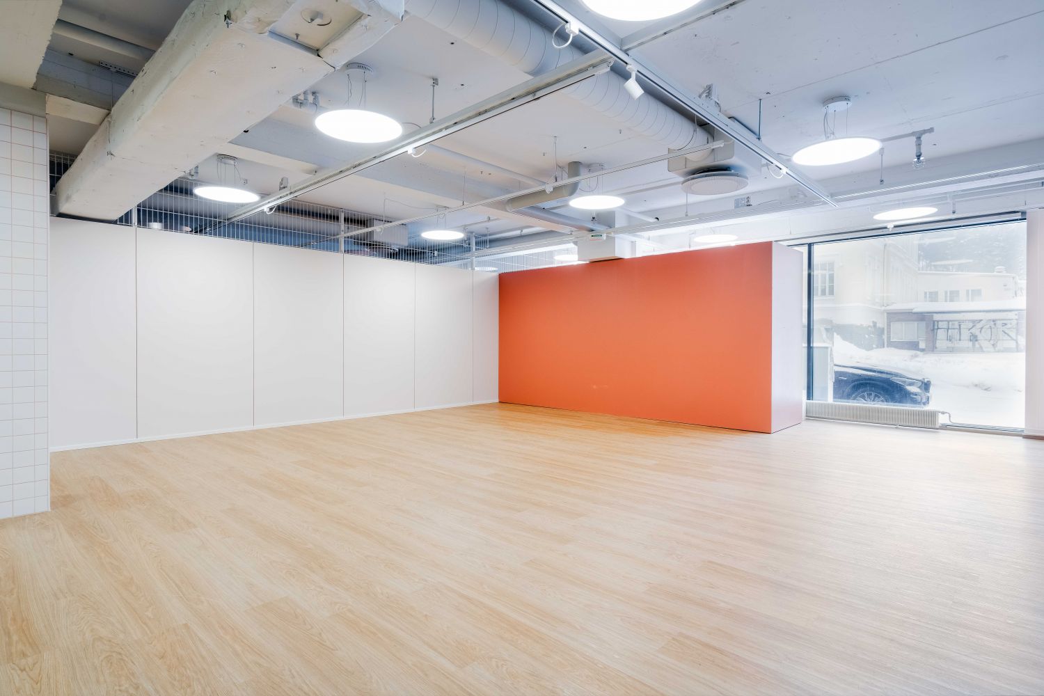 Kuvat liiketilasta 123m2