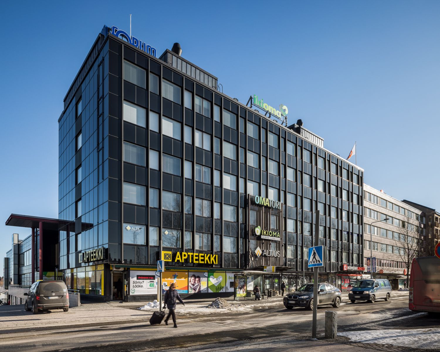 Julkisivukuva kiinteistö edest