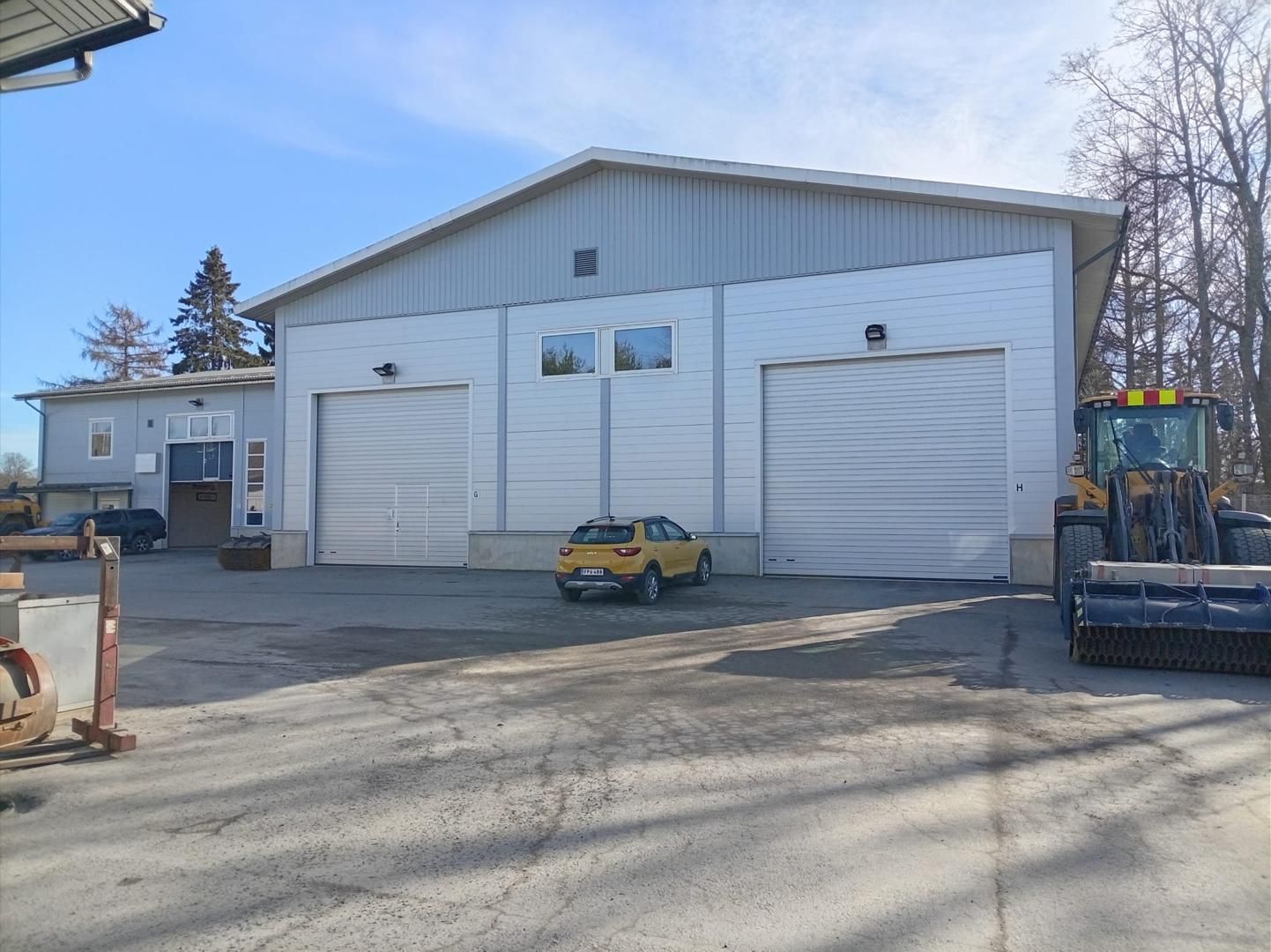 Kustannustehokasta Hallitilaa ja toimistoa Vehmaisissa 1150m2